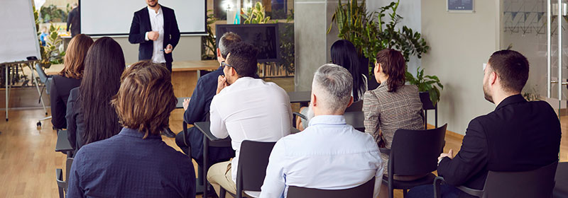 Seminare für Anwältinnen & Anwälte Seminare für Anwältinnen & Anwälte